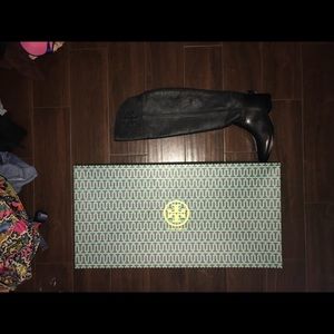 Black Tory Burch boots